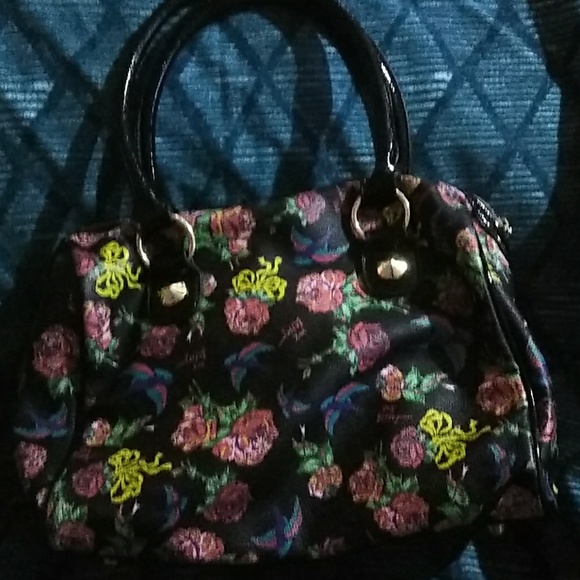 Handbag - Picture 2 of 4